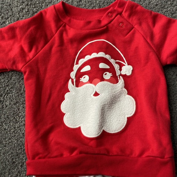 12 month Christmas Santa outfit - Picture 2 of 4